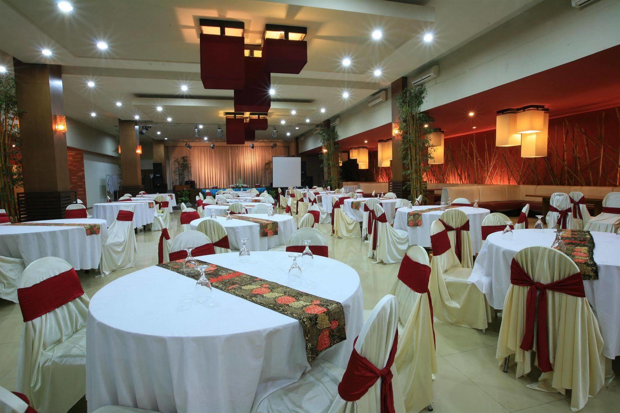 Montana Hotel 4*